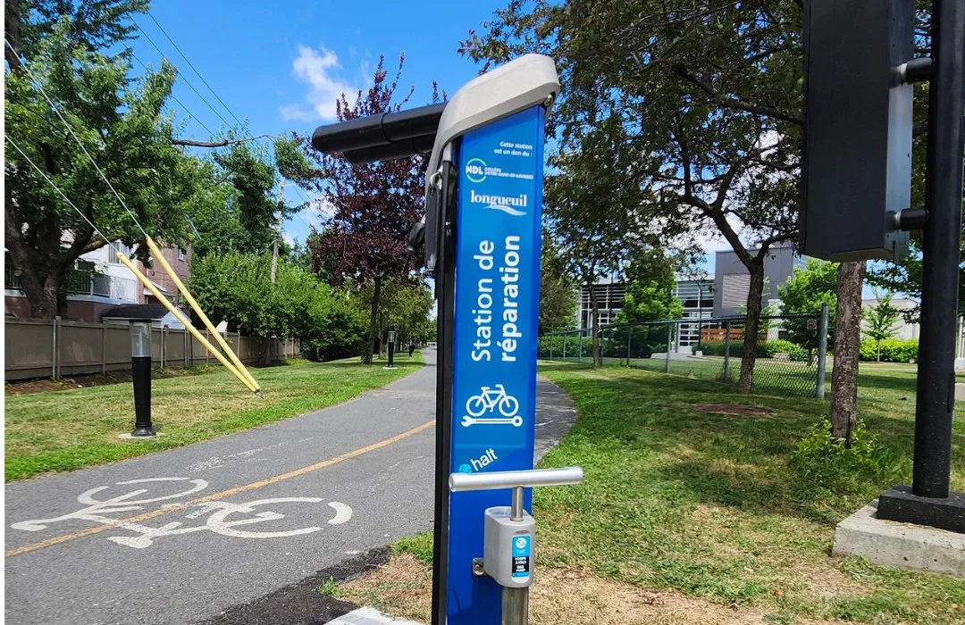 Une station de réparation pour les vélos signée NDL